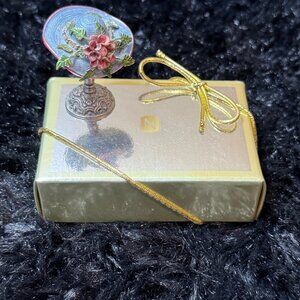 MINIATURE SWEET ROMANCE METAL BLUSHING ROSE HAT AND STAND USA